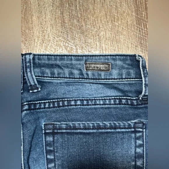 KUT from the Kloth Jeans Women’s Size 2 Catherine Boyfriend Jeans - Picture 8 of 11